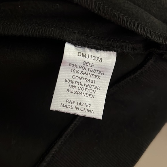 Faux leather black jacket - bomber style - apricot lane - Picture 7 of 7